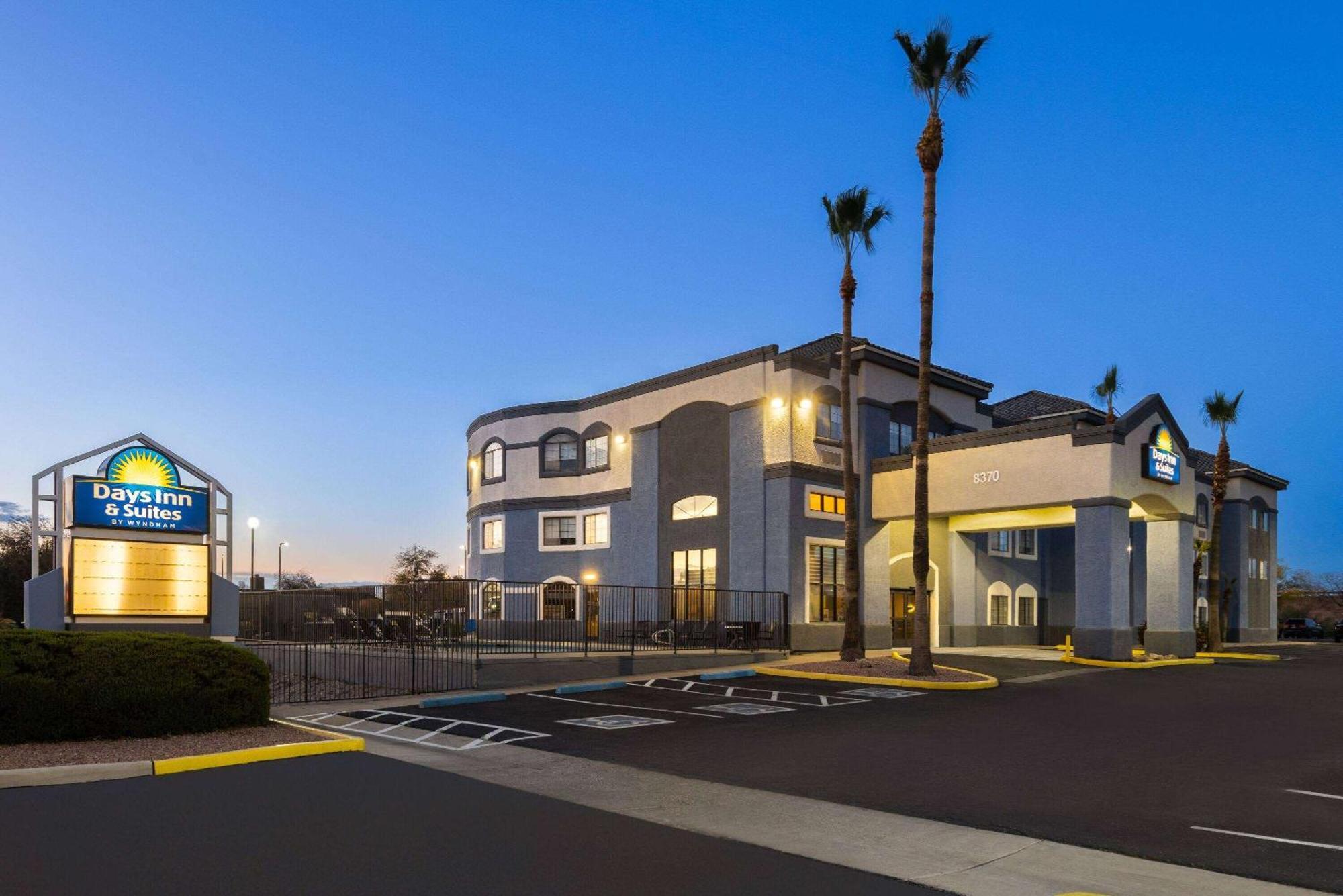 Days Inn & Suites By Wyndham Tucson/Marana Kültér fotó